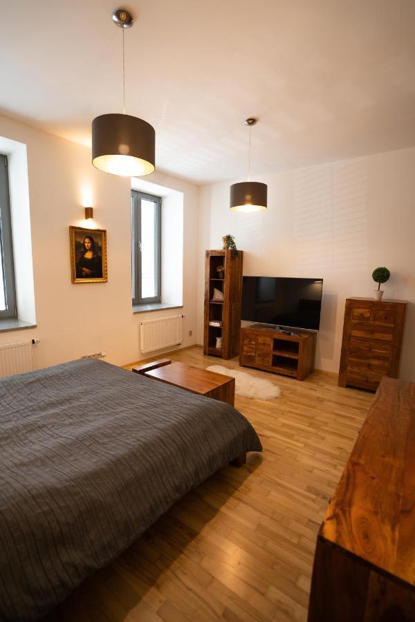 Black Field Apartment Brünn  Kültér fotó