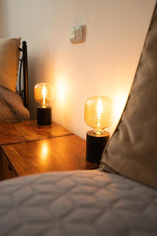 Black Field Apartment Brünn  Kültér fotó