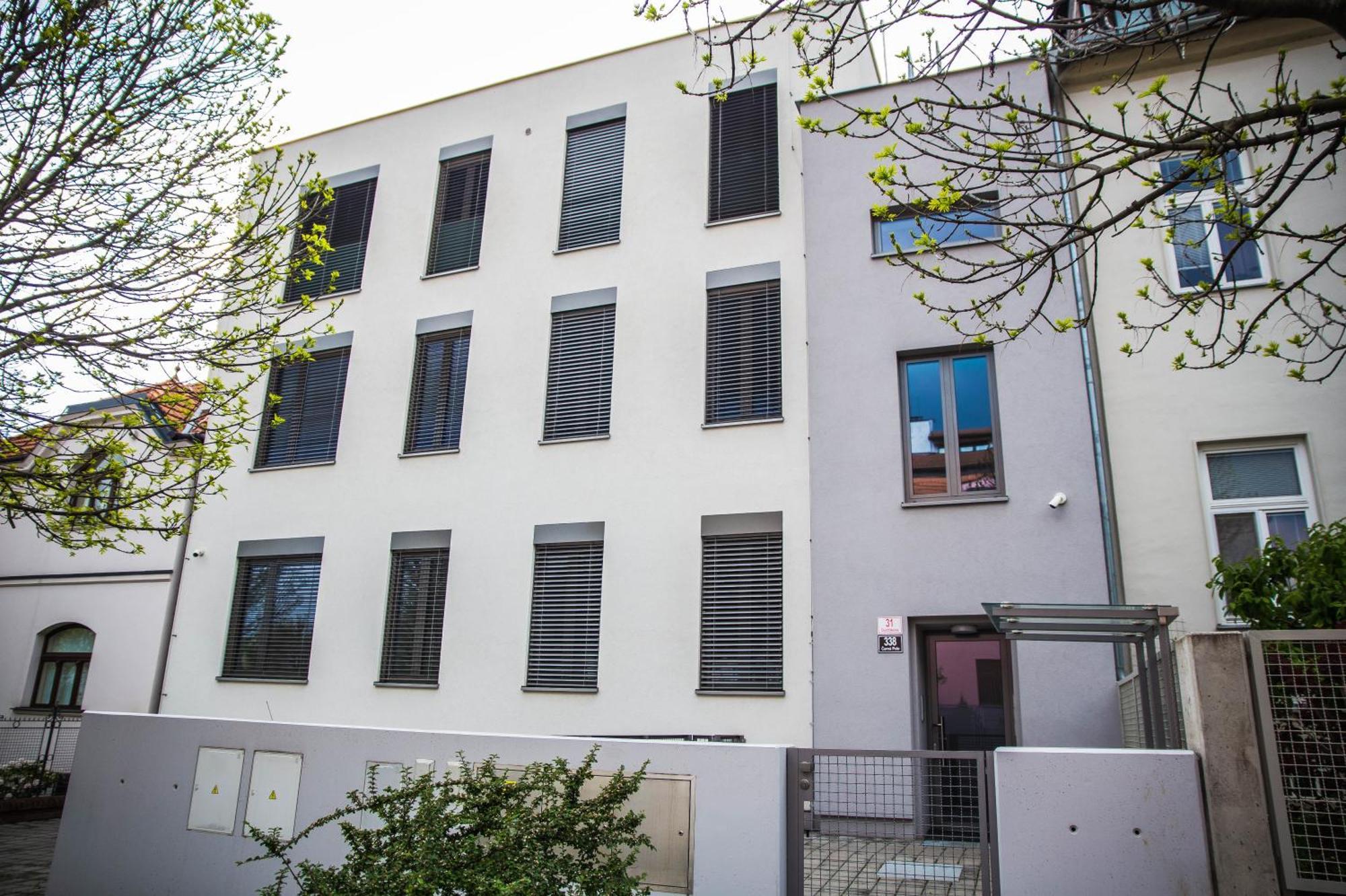 Black Field Apartment Brünn  Kültér fotó